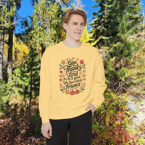 Model of Give Thanks to the Lord Christian Sweatshirt 22
