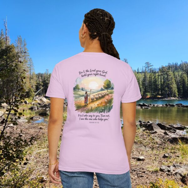 Fear Not I Am The One That Helps You Christian T-Shirt - Isaiah 41:13 43 Model of Fear Not I Am The One That Helps You Christian T-Shirt - Isaiah 41:13 42