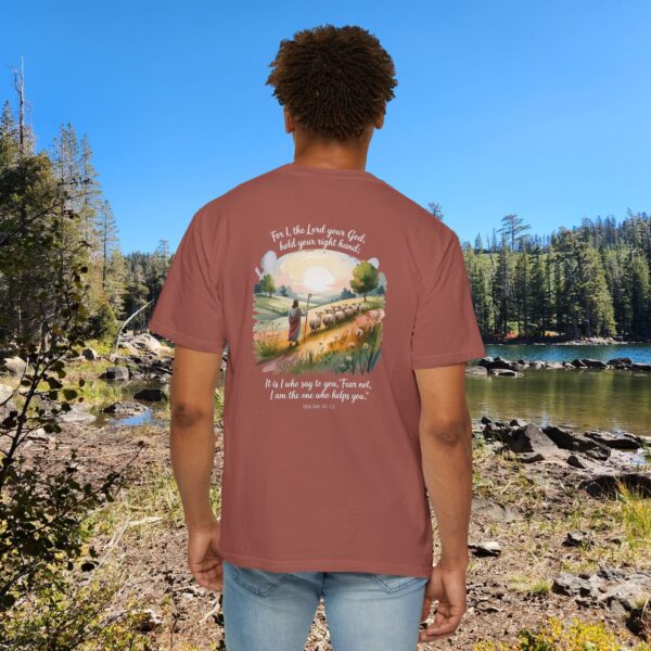 Fear Not I Am The One That Helps You Christian T-Shirt - Isaiah 41:13 69 Model of Fear Not I Am The One That Helps You Christian T-Shirt - Isaiah 41:13 68