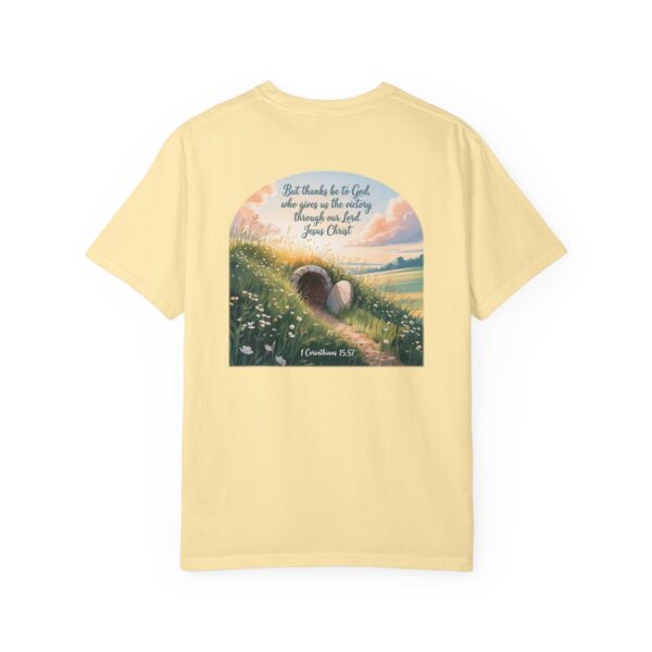 Model of Thanks Be to God Christian T-Shirt - 1 Corinthians 15:57 22